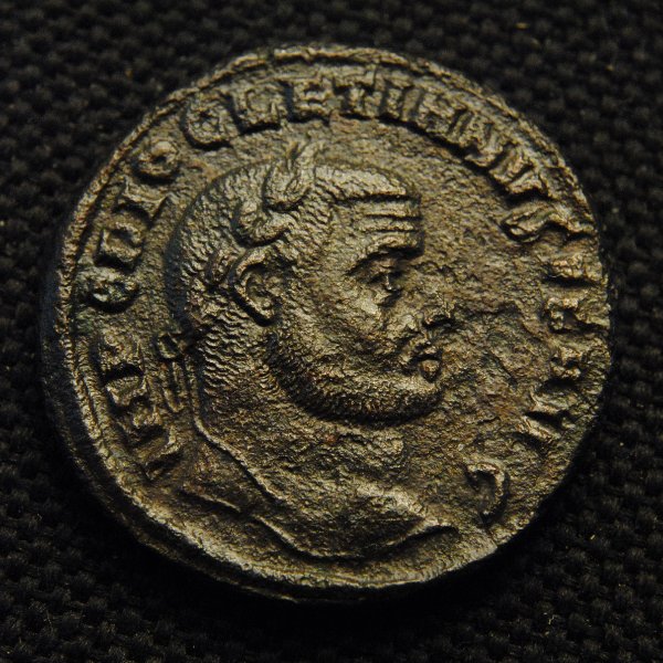 Extremely-Ordinary-Looking-Follis-Of-Diocletian